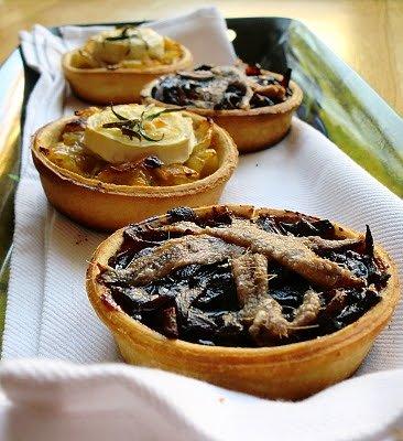 Karmelizowana cebula i tarta na przetrwanie zimy