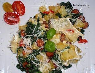 Kolorowa frittata z chorizo i warzywami