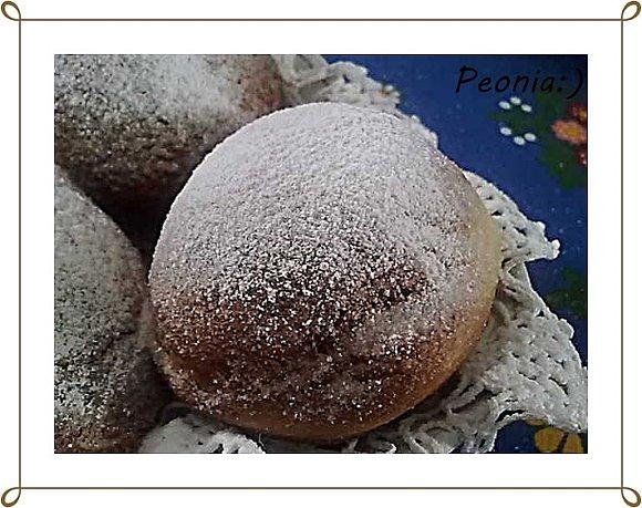 Puszyste pączki z marmoladą przepis ze starej kuchni polskiej
