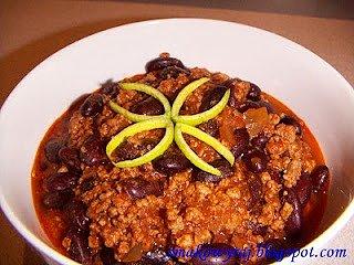 Chili con carne przepis na meksykańskie danie z mięsem i fasolą