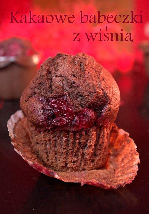 Kakaowe muffiny z wiśniami