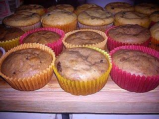 Improwizowane muffinki z dżemowym środkiem