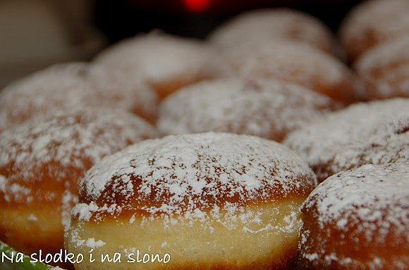 Pączki z różą
