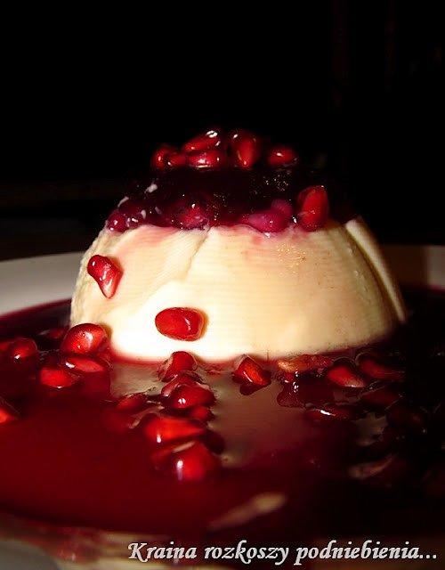 Panna cotta z nutką granatu