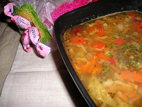 Kapuśniak z kapusty pekińskiej i papryki