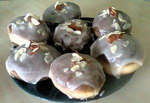 Warszawskie, berlińskie, wiedeńskie – jak zrobić pączki