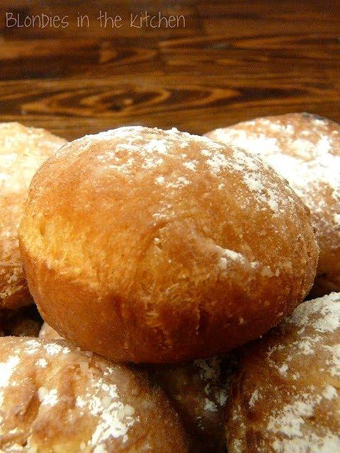 Bomboloni - pączki budyniowe