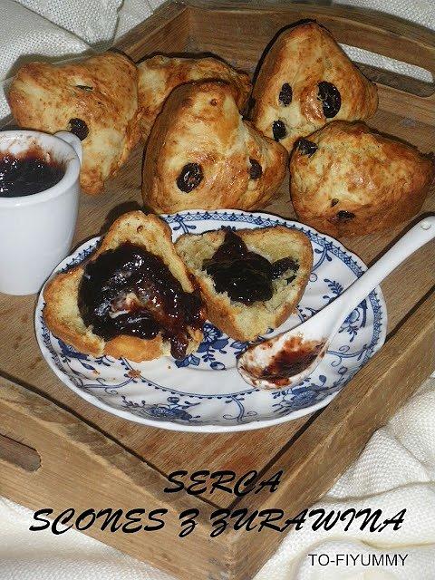 Serca scones z żurawiną