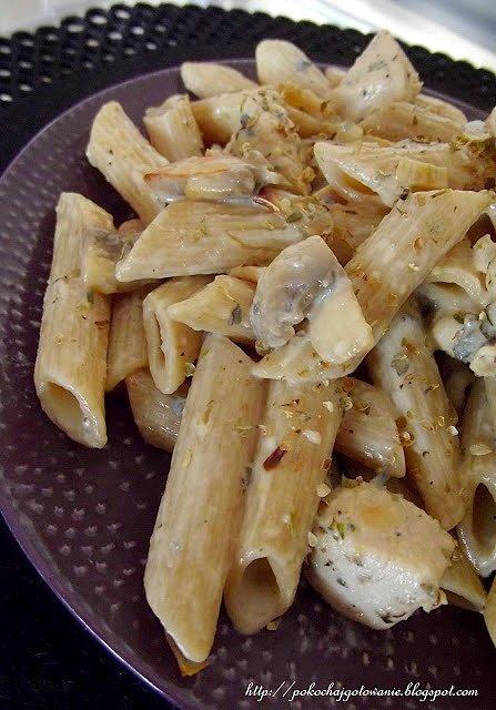 Makaron z kurczakiem i gorgonzolą