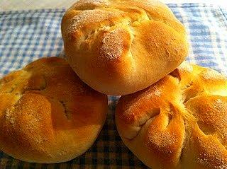 Bułeczki aromatyczne do podania z pysznym zapachem