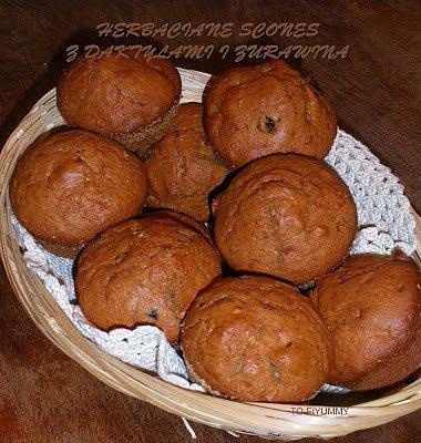 Herbaciane scones z daktylami i żurawiną