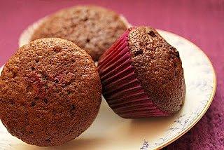 Muffiny z wiśniami i kakao