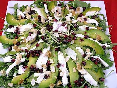 Sałatka z awokado, kiwi i serem ricotta