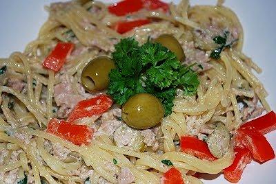 Spaghetti z tuńczykiem i papryką