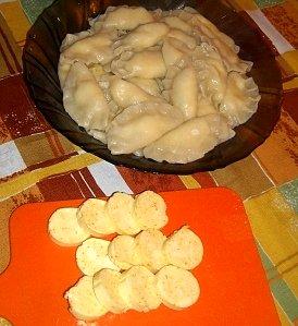 Pyszne lekkie pierogi z serem i masełkiem cytrusowym