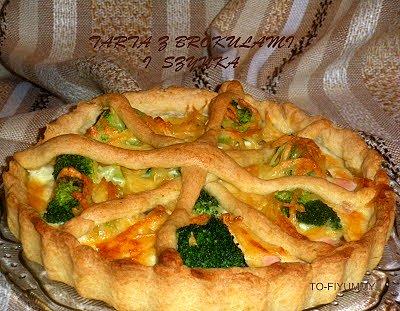 Tarta z brokułami i szynką