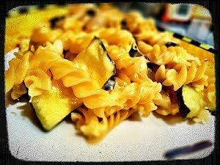 Zapiekanka z cukinią i makaronem dla biegacza
