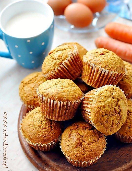 Muffinki z marchewką i przyprawami korzennymi