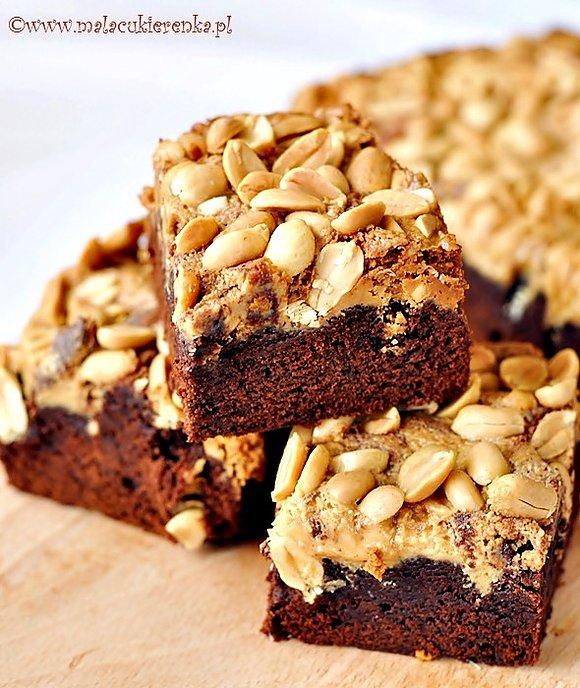Brownies z czekoladą i masłem orzechowym