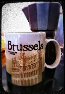 Starbucks latte z Brukseli