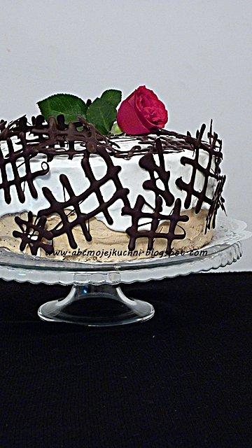 Tort orzechowo-kawowy