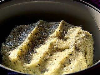 Aromatyczne masło z czubrycą zieloną