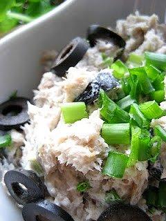 Pasta z makreli, oliwek i szczypiorku