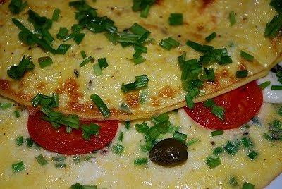Omlet z serem rokpol i pomidorami