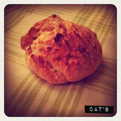 Scones z tymiankiem