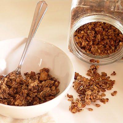 Egzotyczna czekoladowa granola