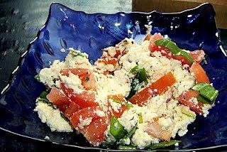 Ricotta z pomidorami i bazylią