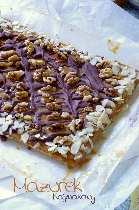 Mazurek kajmakowy z czekoladą