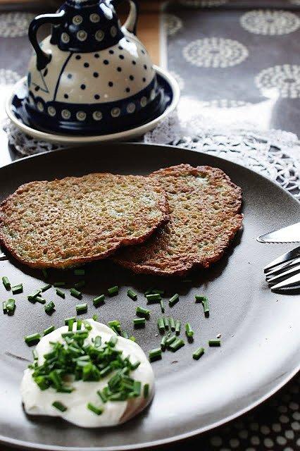 Placki ziemniaczane z śmietaną i szczypiorkiem
