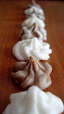 Royal icing – przepis na lukier do dekoracji ciast i ciasteczek