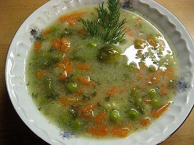 Zielona wiosenna zupa