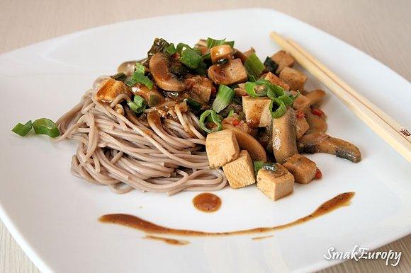 Tofu słodko-pikantne z azjatycką nutą