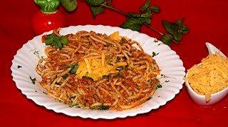 Spaghetti z sosem mięsnym na bazie rosołu