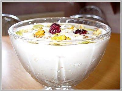 Bakaliowo-ziarnisty jogurt na kefirze