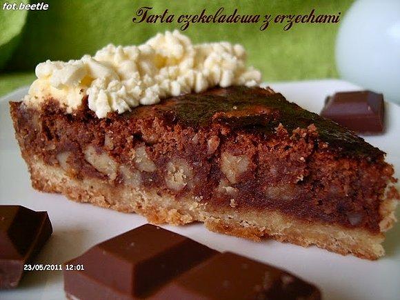 Tarta czekoladowa z orzechami