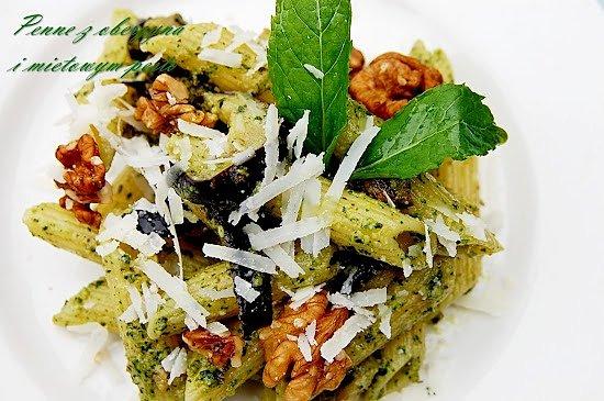Penne z oberżyną i miętowym pesto