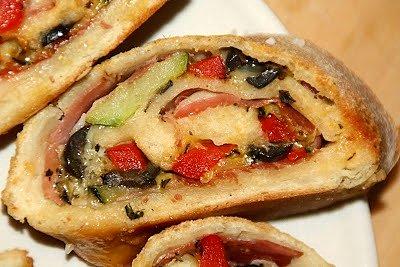 Stromboli z mąki pszennej i oliwy z oliwek