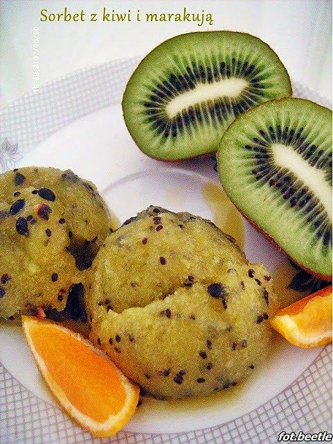 Sorbet z kiwi i marakują