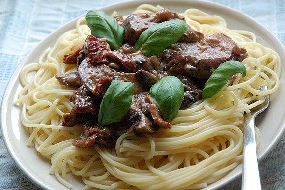 Spaghetti z bakłażanem