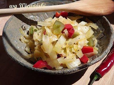 Potrawka z kapusty i papryki po węgiersku