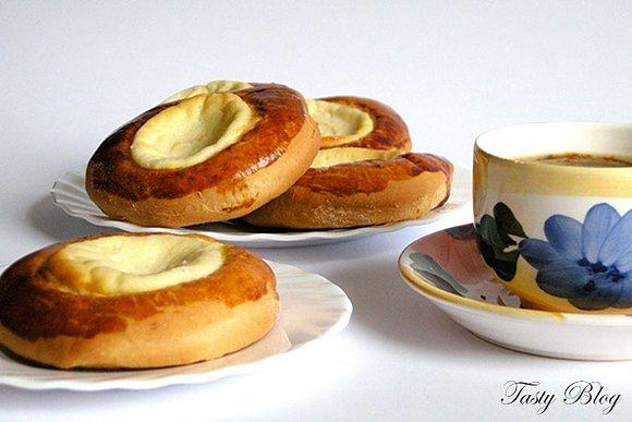Drożdżówki z serem