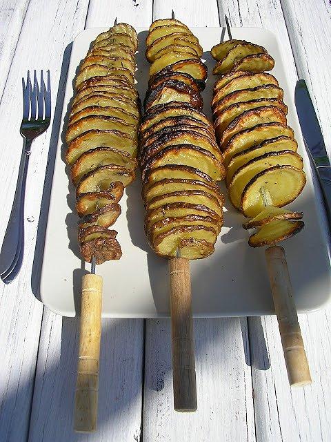Grillowane jazzy chips z ziemniaków ziołami i oliwą