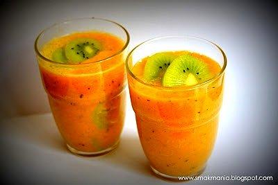 Double vitamin c smoothie z kiwi