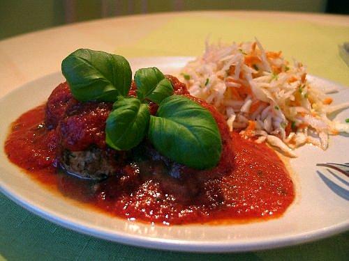 Chude pulpeciki w pomidorach