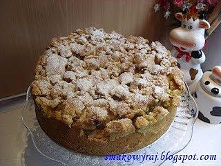 Drożdżowy torcik rabarbarowo-jabłkowy z kruszonką