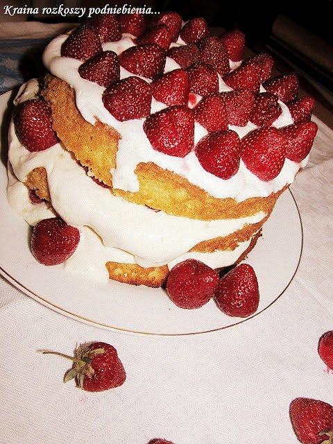 Truskawkowe szaleństwo szwedzki letni tort